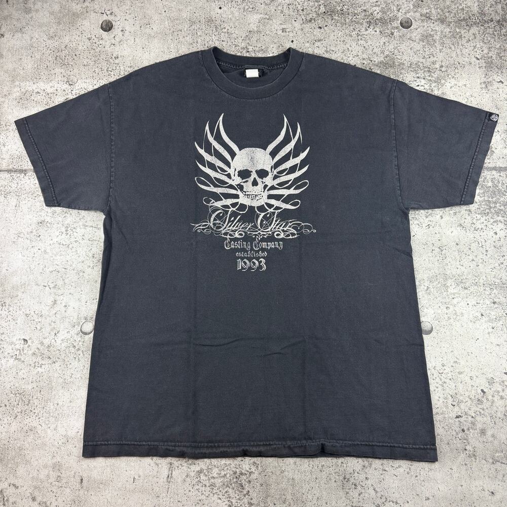 Y2K Silver Star Tribal Skulls Size Xl 23x29.5